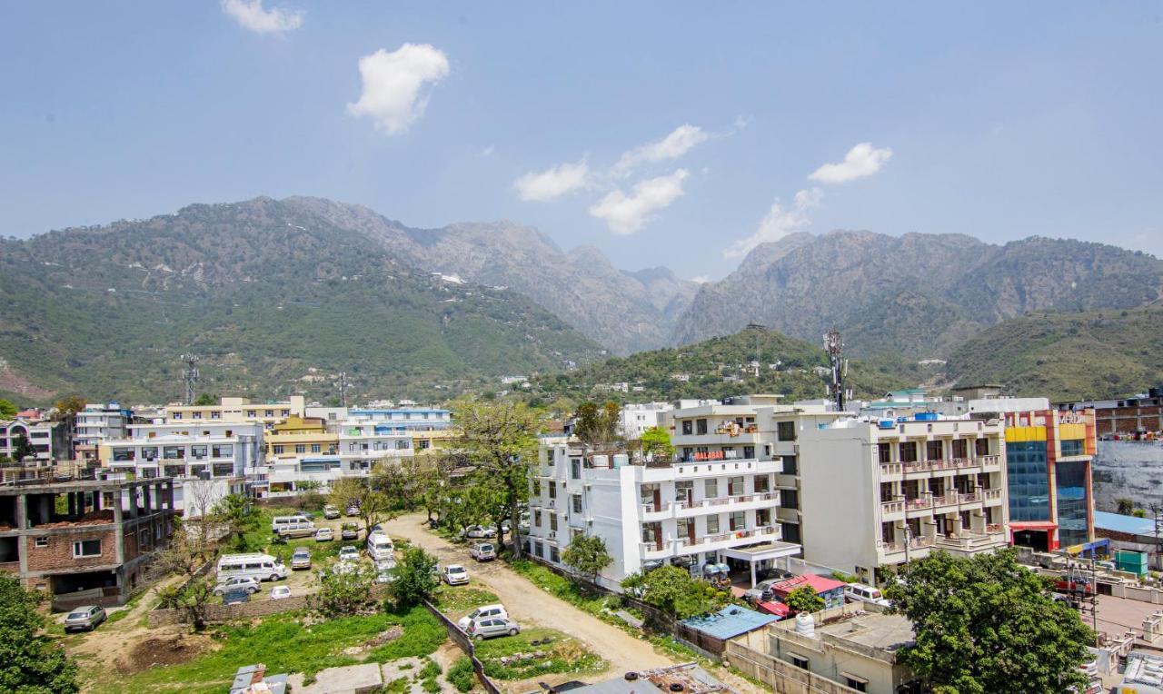 Itsy Hotels Satya Shree كاترا المظهر الخارجي الصورة